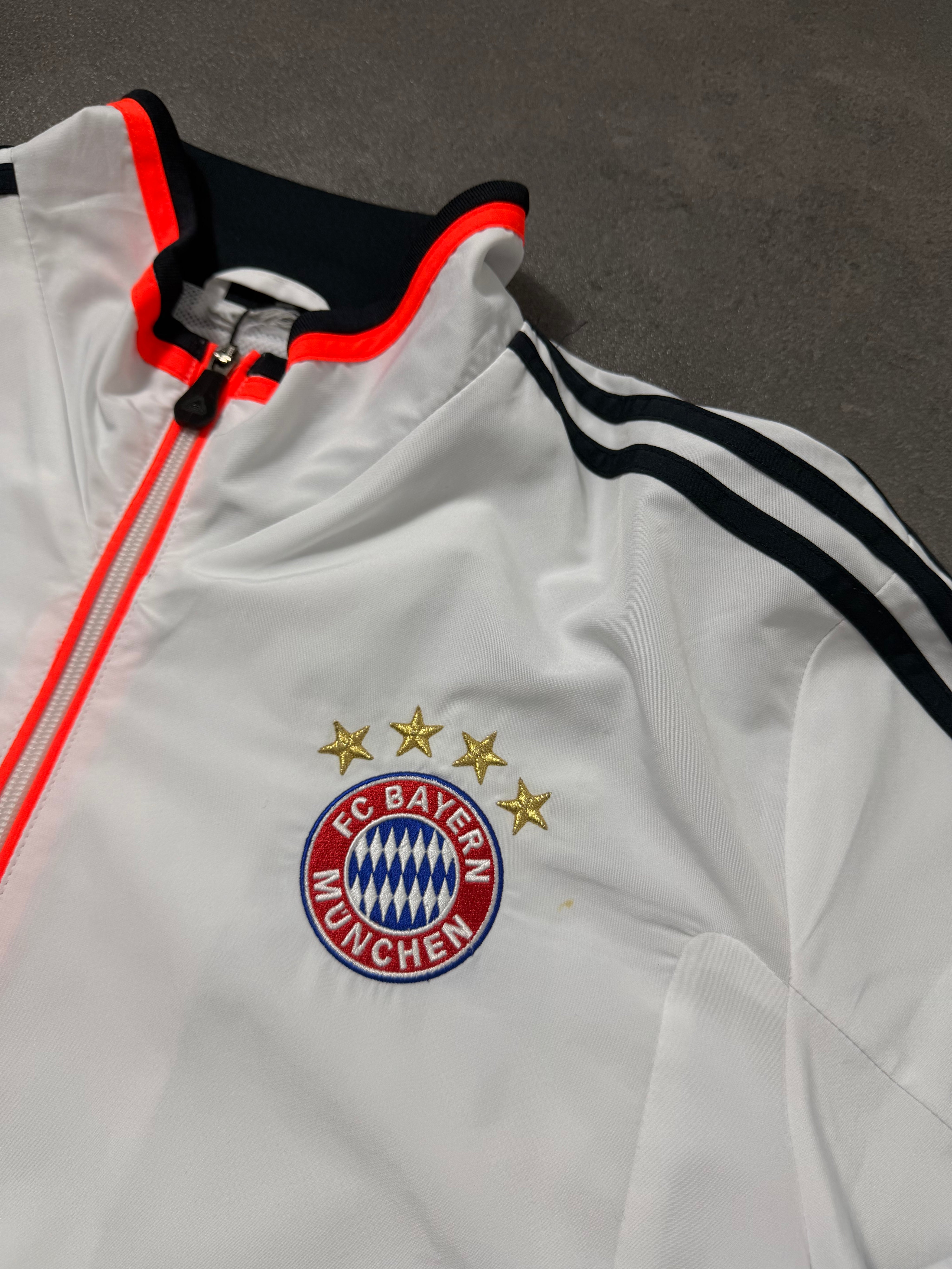 FC Bayern x Adidas Tracksuit (XL)