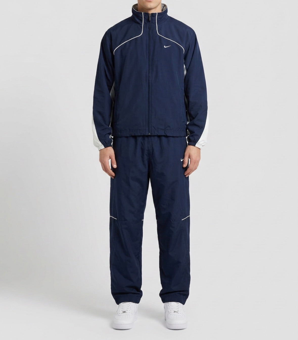 Nike Tracksuit (M)