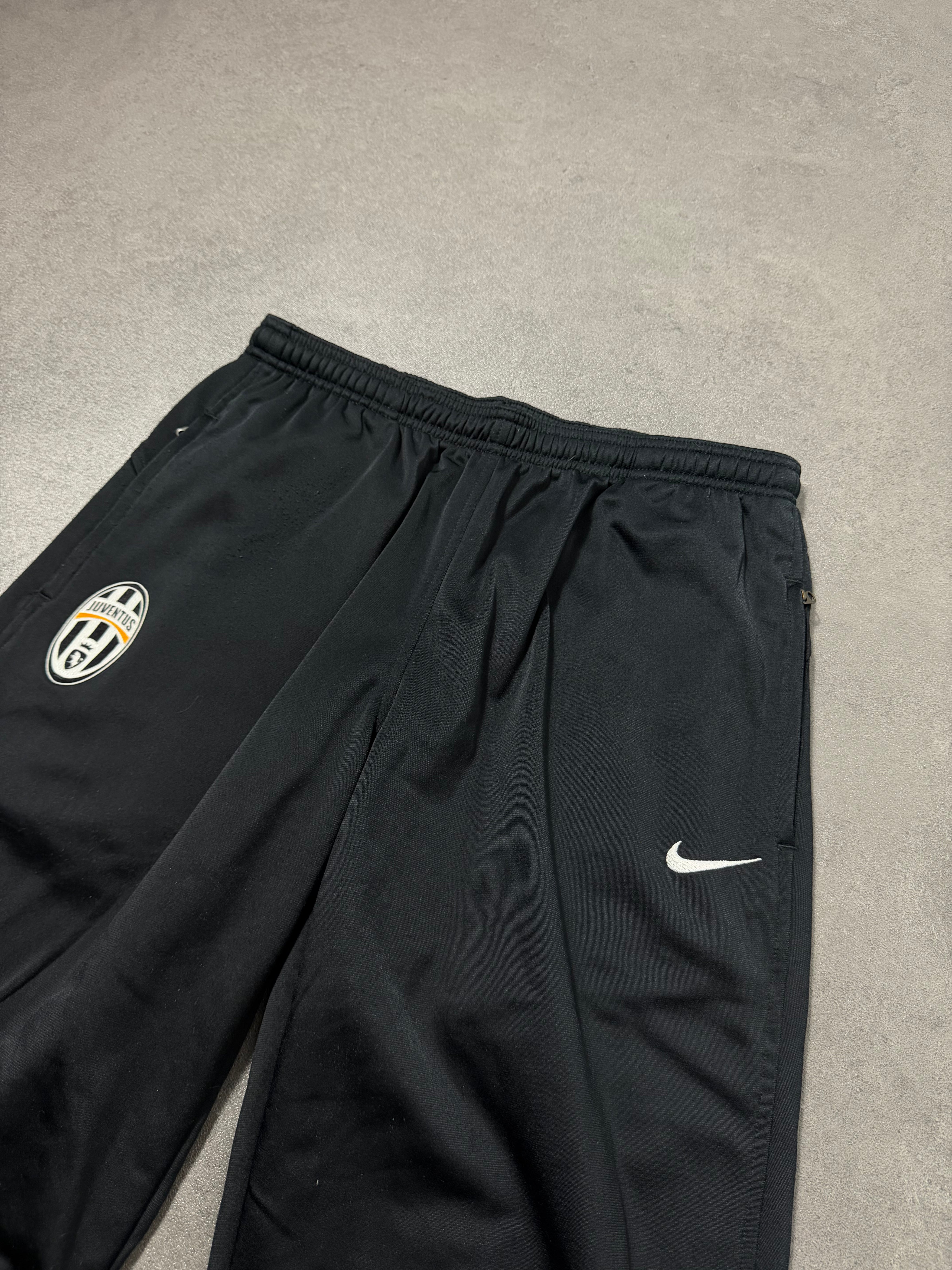 Juventus x Nike Tracksuit (L)